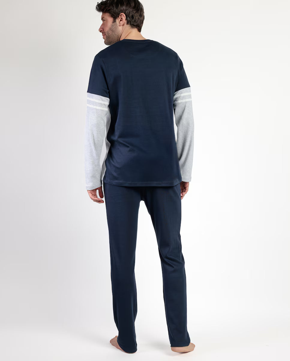 PIJAMA MANGA LARGA HOMBRE CHAMPIONS STAY AT HOME