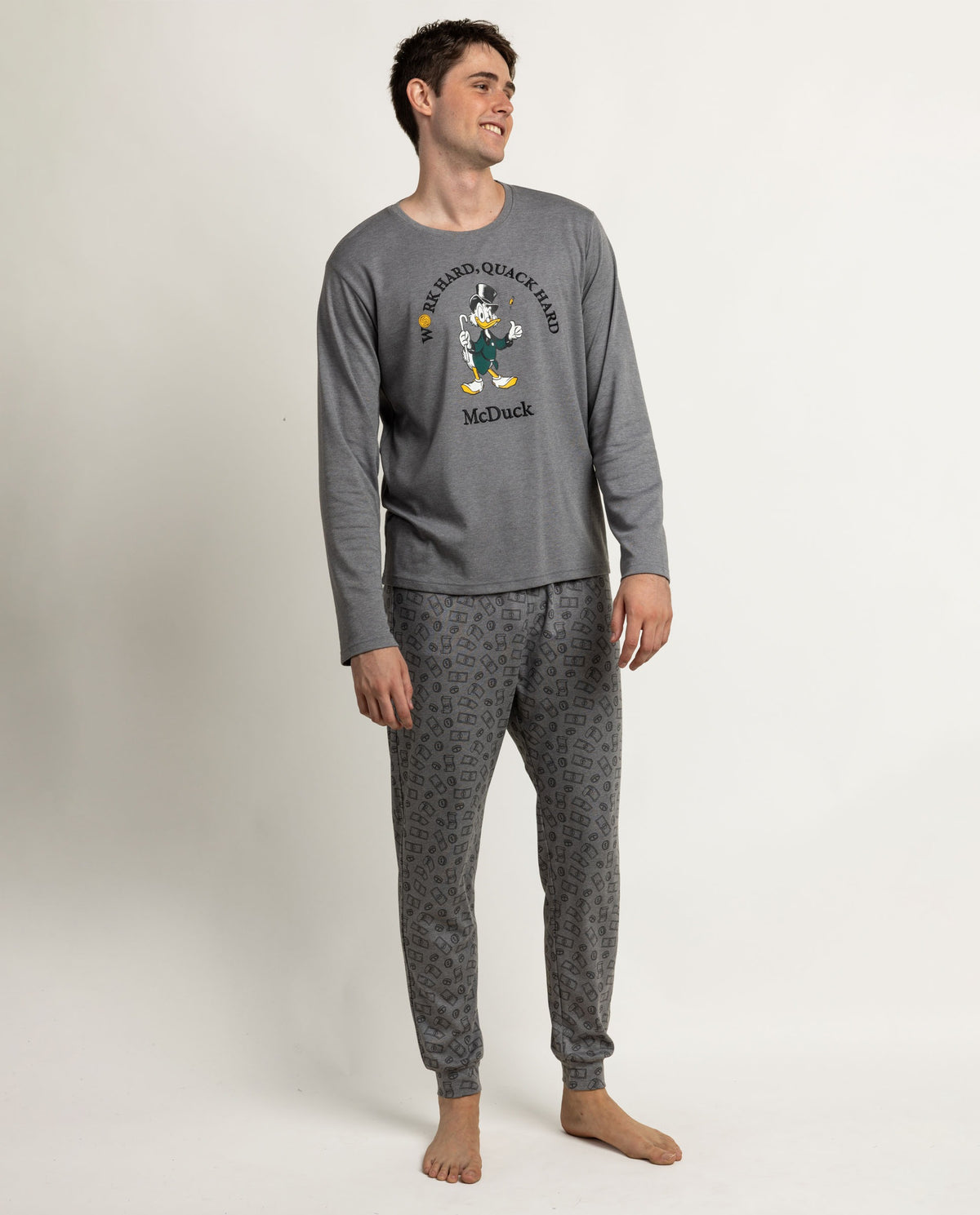 Pijama de hombre disney tío gilito work hard quack hard manga larga gris jaspe